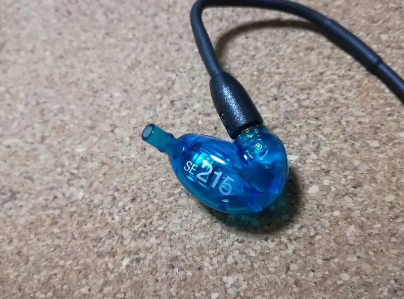uishure se 215speイヤーピース交換済み SHURE SE215（Special Edition）イヤーピース交換方法 - よつば