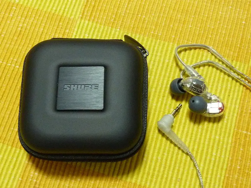 Shure SE846 第1世代 純正リモコン付きケーブル SHURE SE846 高遮音性イヤホンに リモート＋マイク付きケーブル