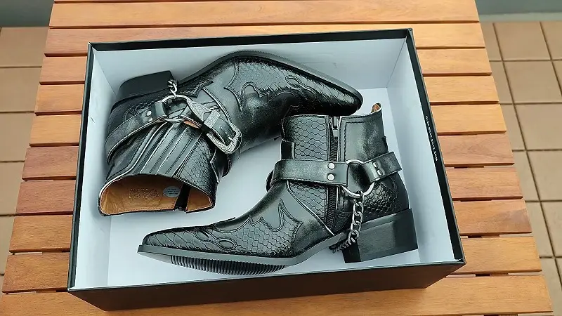 レビュー】激安！ZEENO(ジーノ)のウエスタンブーツって大丈夫？～買っ